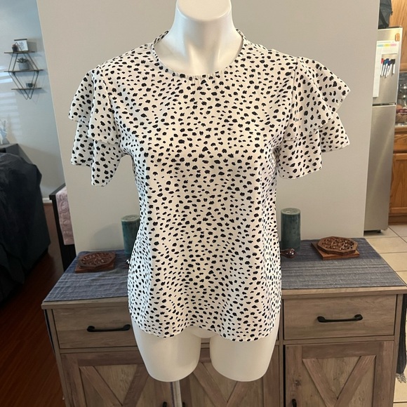 Gomorn white and black dotted puffy sleeve short sleeve top - Picture 3 of 5